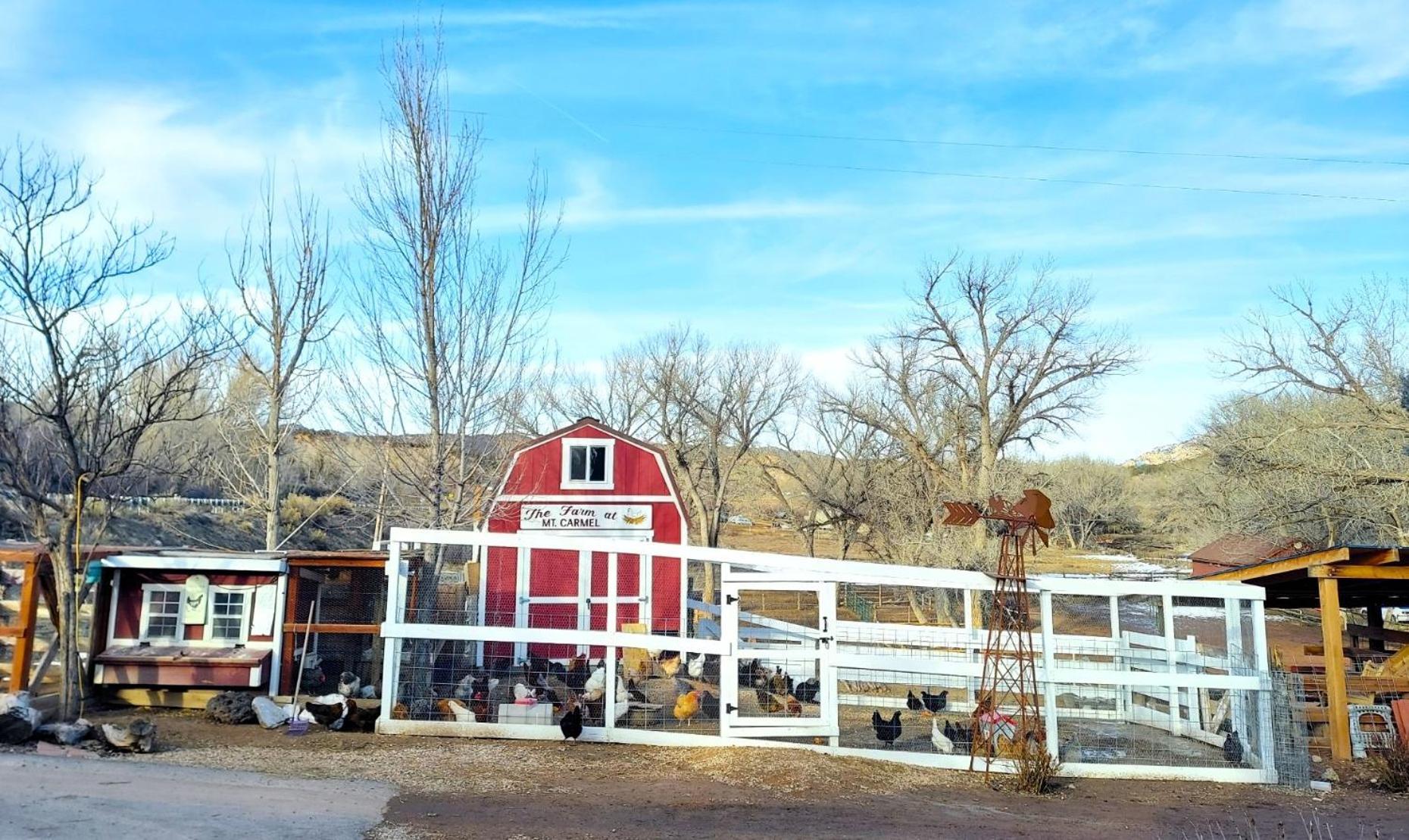 Arrowhead Country Cabins Mount Carmel Exterior foto